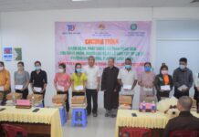 Phật giáo TP.Thủ Đức khám bệnh đến công nhân người dân tộc thiểu số