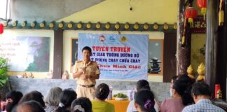 Thủ Đức: Tuyên truyền Luật an toàn giao thông và Phòng cháy chữa cháy đến bà con Phật tử tại chùa Minh Giác