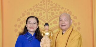 Chủ tịch HĐND TPHCM Nguyễn Thị Lệ thăm và chúc mừng Hòa thượng Thích Thiện Nhơn
