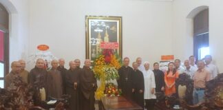 Ban Trị sự Phật giáo TP thăm và chúc mừng Giáng sinh 2022 tại Tòa Tổng Giám Mục TP.HCM