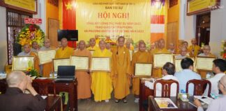 Quận 12: Tổng kết hội nghị Phật sự 2022, trao giáo chỉ tấn phong giáo phẩm