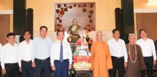 Bí thư Thành ủy TP Hồ Chí Minh Nguyễn Văn Nên chúc Tết Đức Pháp chủ GHPGVN & BTS GHPGVN TP Hồ Chí Minh