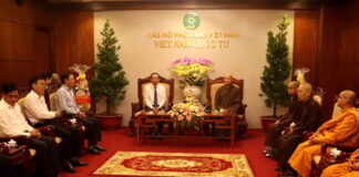 Hình ảnh Bí thư Thành ủy TP Hồ Chí Minh Nguyễn Văn Nên thăm chúc tết BTS GHPGVN TP Hồ Chí Minh