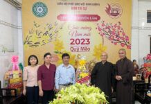 Ban Tôn giáo TP.HCM chúc Tết đến Ban Trị sự Phật giáo quận 6