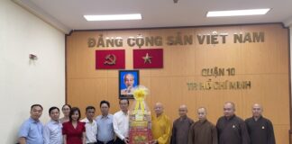 Hòa thượng Thích Lệ Trang thăm và chúc Tết đến các cơ quan chức năng Quận 10, Quận Tân Bình