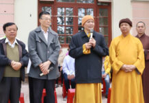 Phật giáo huyện Nhà Bè tặng quà từ thiện tại tỉnh Lâm Đồng