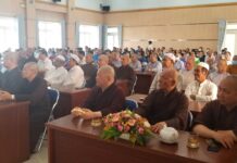 Quận 8: Chư tôn đức Tăng Ni tham dự hội nghị quán triệt, triển khai thực hiện nghị quyết 31-NQ/TW