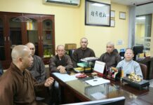 Ban Giáo dục Phật giáo triển khai công tác chuẩn bị xe hoa diễu hành kính mừng Phật đản PL.2567