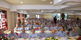 Phân ban Ni giới Trung ương & TPHCM phối hợp tổ chức lớp học luật tạng.