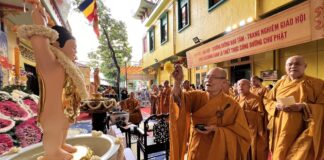 Quận 6: Trang nghiêm tổ chức Lễ Mộc Dục