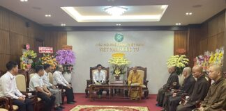 Cục An ninh nội địa – Bộ Công an, Thành ủy Thành phố Thủ Đức thăm và chúc mừng Phật đản đến Đức Pháp chủ và Ban Trị sự Phật giáo Thành phố