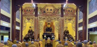 Chư Tăng Quận Tân Phú tổ chức bố-tát, tụng giới