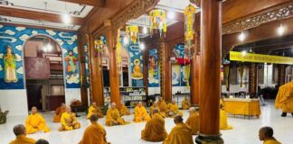 Hành giả trường hạ trên địa bàn Q.4 và H.Nhà Bè Bố-tát, tụng giới kỳ đầu mùa An cư kiết hạ