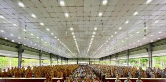 Thường trực Ban Trị sự Phật giáo Huyện Bình Chánh cúng dường các trường hạ PL.2567