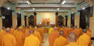 Ban trị sự GHPGVN TP.HCM (đoàn 2) thăm và cúng dường trường hạ TP.Thủ Đức, quận Tân Bình