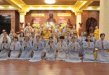 Phái đoàn Phân ban Ni giới Trung ương cúng dường trường hạ chùa Minh Đạo