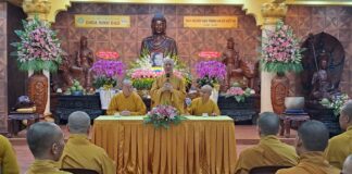 Ban trị sự GHPGVN TP.HCM (Đoàn 5) thăm và cúng dường trường hạ Quận 3, Quận 10