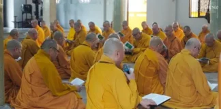 Gò Vấp : Chùa Huỳnh Kim cử hành nghi thức Bố tát, thính giới