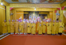 Quận 3: Hòa thượng Chủ tịch HĐTS GHPGVN thăm và cúng dường trường hạ chùa Candaransi