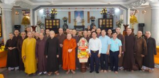 Gò Vấp: Đoàn Ủy ban MTTQVN TP.HCM thăm trường hạ chùa Huỳnh Kim và Phổ Minh