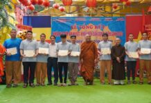 Gò Vấp: Trao chứng nhận tốt nghiệp nghề học viên người khiếm thị tại chùa Kỳ Quang II