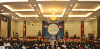 Hơn 1.000 thanh thiếu niên tham dự “Đêm hội trăng rằm” tại Việt Nam Quốc Tự