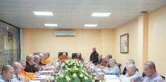 Ban giám khảo chấm bài thi tự luận của các giới tử Đại giới đàn Bửu Huệ PL.2567