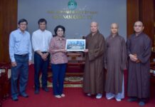 Lãnh đạo Quận 1 và Ban Trị sự GHPGVN TP.HCM thống nhất về việc di dời tượng đài Quách Thị Trang