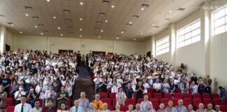 Chư Ni Phân ban Ni giới T.Ư hướng dẫn thiền tại Trường Đại học Khoa học Xã hội và Nhân văn TP.HCM