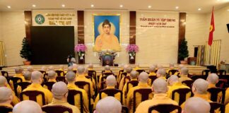 Khóa huân tu tập trung PL.2567 tại Việt Nam Quốc Tự chính thức bắt đầu