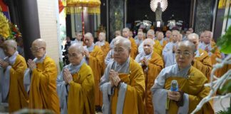 Phân ban Ni giới Trung ương và Phân ban Ni giới TP.HCM viếng tang HT. Nhật Thiện