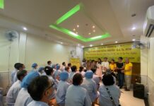 Quận 4: Hội Từ thiện chùa Tường Nguyên thực hiện chương trình “Ánh sáng từ bi”