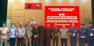 Quận 8: BTS GHPGVN quận trao tặng quà đến Cán bộ, Chiến sĩ, Hội viên có hoàn cảnh khó khăn