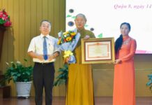 Quận 8: Ban Trị sự nhận Bằng khen của Thủ tướng Chính phủ về công tác phòng, chống dịch Covid-19