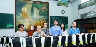 Bình Thạnh: Trao quà cho người khiếm thị tại chùa Phước Viên