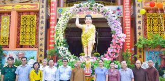 Lãnh đạo Ủy ban MTTQVN TP.HCM, Quận ủy Q.1 chúc mừng Phật đản Ban Trị sự Phật giáo Q.1