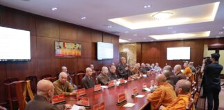 Họp chuẩn bị Lễ rước kiệu Phật từ chùa Ấn Quang đến Việt Nam Quốc Tự (quận 10)