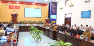 Quận 8: Họp mặt chức sắc chúc mừng đại lễ Phật đản Pl.2568