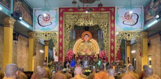 Quận 6: Chư Tăng Bố tát và sinh hoạt an cư tại chùa Tuyền Lâm