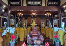 Tân Bình: Bố tát, tụng giới kỳ đầu tiên trong mùa An cư Kiết hạ tại chùa Hải Quang