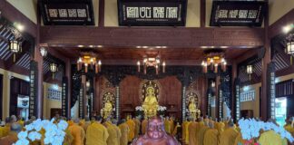 Tân Bình: Bố tát, tụng giới kỳ đầu tiên trong mùa An cư Kiết hạ tại chùa Hải Quang