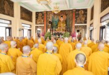 Quận 10: Lễ Bố tát, tụng giới định kỳ tại chùa Hưng Long