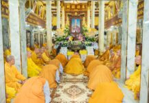 Quận 12: Lễ Bố tát, tụng giới tại Trường hạ chùa Quảng Đức