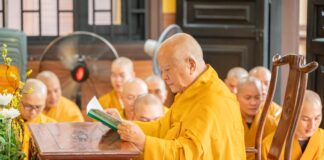 Quận 4: Bố tát, thính giới tại Văn phòng BTS PG Q.4 – Chùa Long Bửu