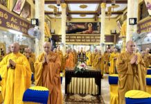 Quận 12: Chư Tôn đức trang nghiêm lễ Bố tát, thính giới tại chùa Quảng Đức