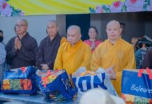 Trao 1200 phần quà đến bà con khó khăn nhân mùa Vu lan Báo hiếu tại Việt Nam Quốc Tự và chùa Phổ Quang