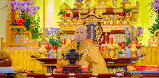 Trang nghiêm lễ khai đàn Pháp hội Vu lan Báo hiếu tại Việt Nam Quốc Tự