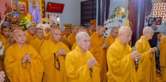 Ban Trị sự Phật giáo Thành phố Hồ Chí Minh và Trường Cao Trung cấp Phật học TP.HCM viếng tang cố Trưởng lão Hòa thượng Thích Nhựt Liên