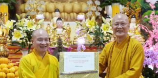 Ban HDPT Phật giáo TP.HCM đã đến thăm các đạo tràng tại huyện Bình Chánh