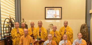 Ban Văn hóa Trung ương GHPGVN thăm và đảnh lễ Đức Pháp chủ tại chùa Huê Nghiêm